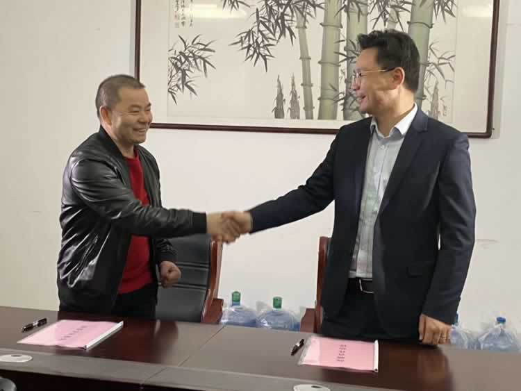 Yinhong Mobile House(Shanghai) Co., Ltd. And Four Seasons Sunshine Group Signed A Strategic Cooperation Agreement